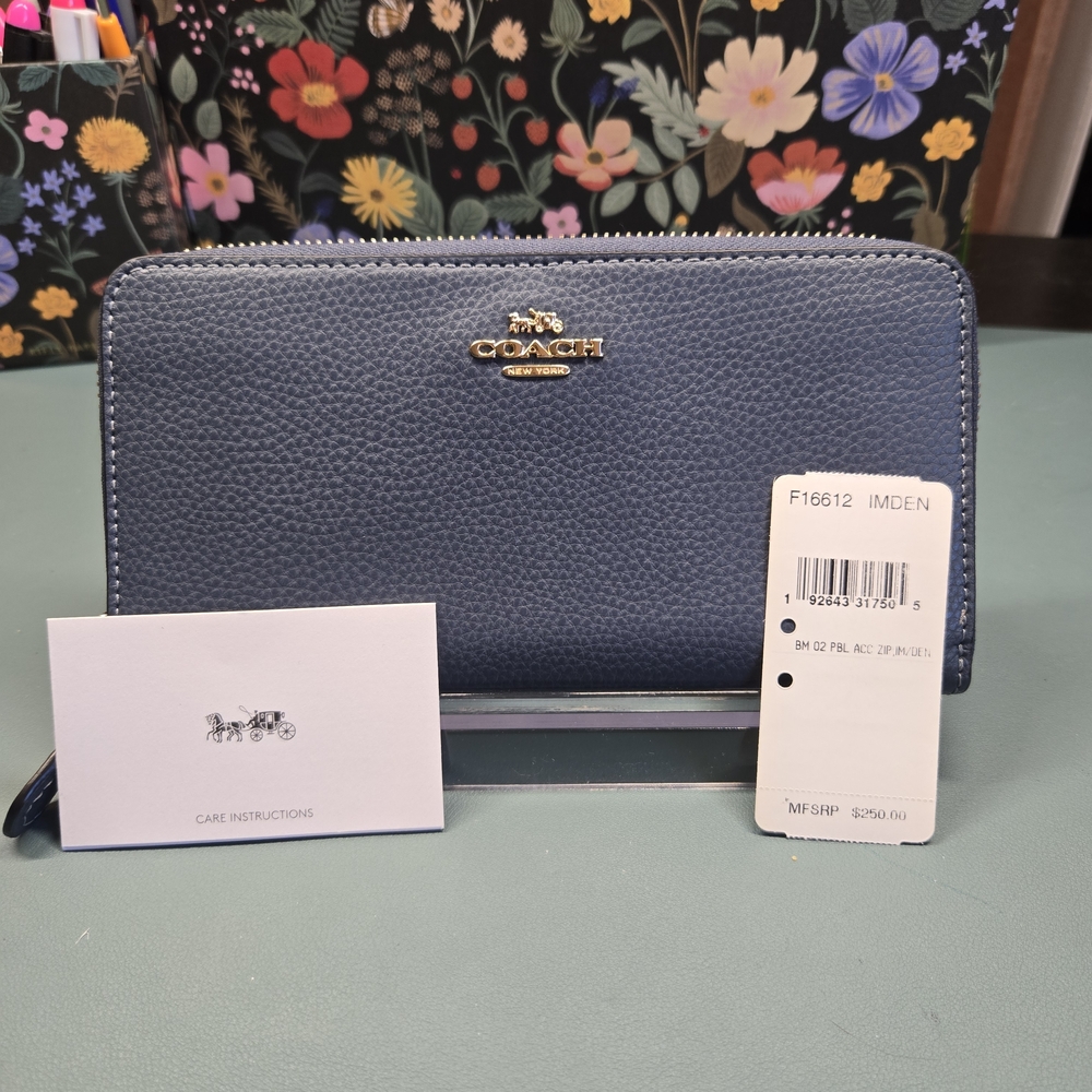 COACH Pebble Leather Zip Acordian Continental Wallet Blue - Picture 2 of 12